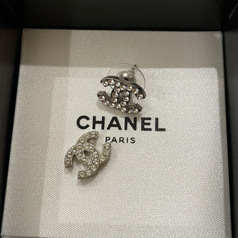 Authentic CHANEL CC Coco Mark Silver Rhinestone Stud Earrings (pierced) with box